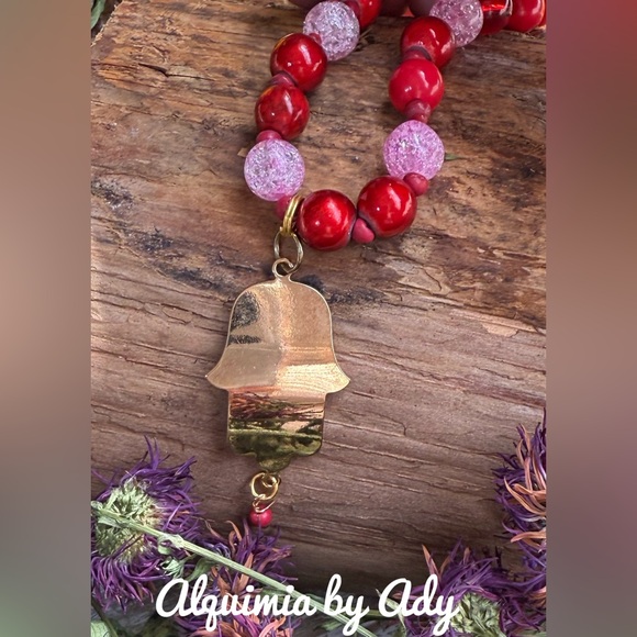 Alquimia Jewelry - Gold big Hamsa beaded statement necklace with pink quartz